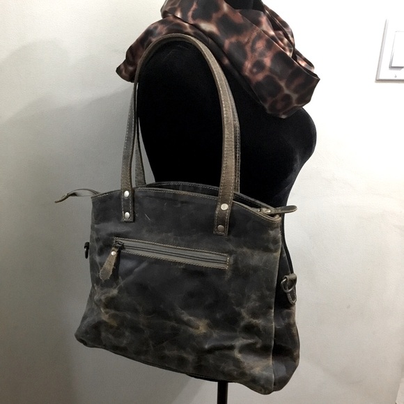 Myra oil tanned and distressed leather tote bag purse - Picture 7 of 15